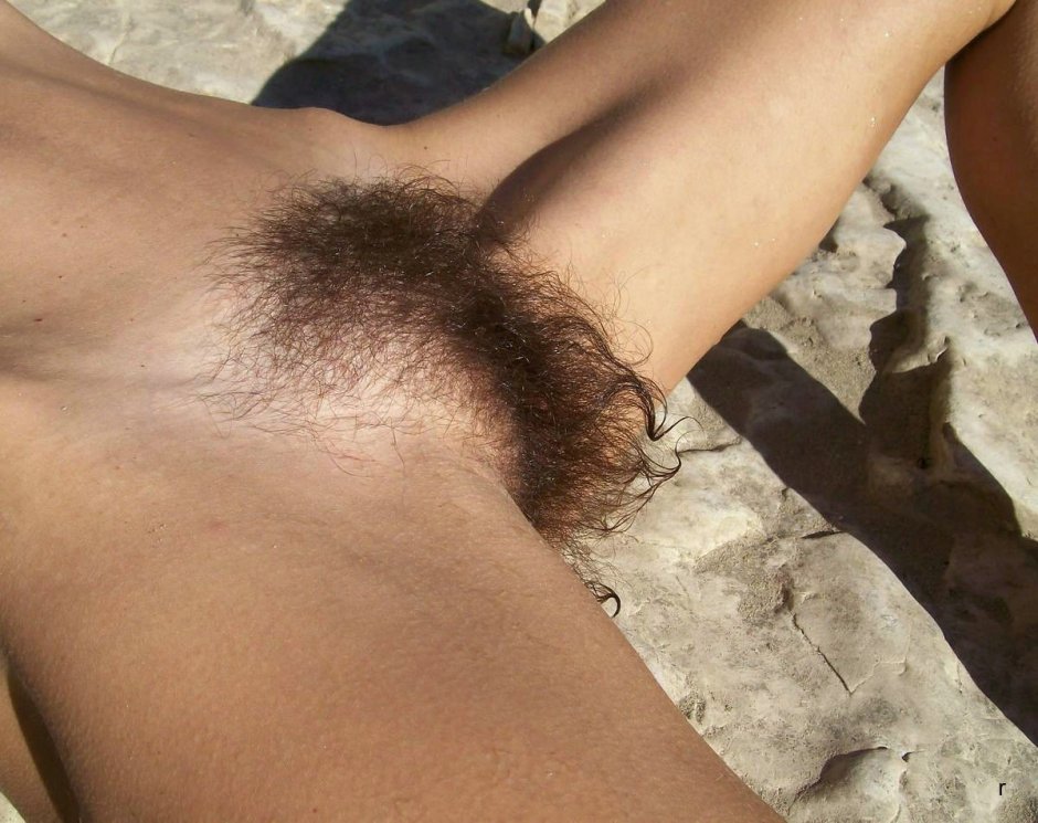 Brides with unshaven pubis