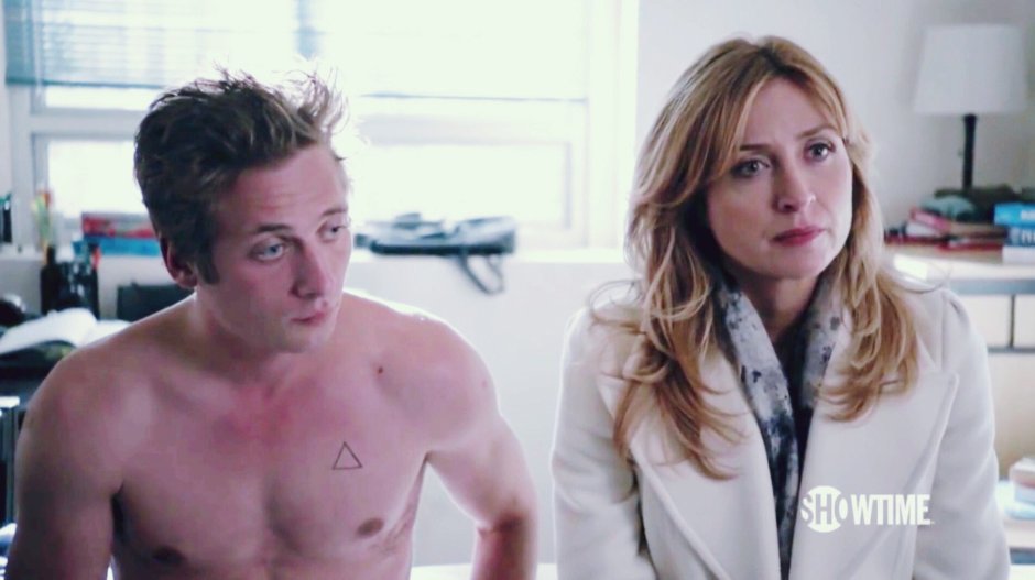 Jeremy Allen White Itan