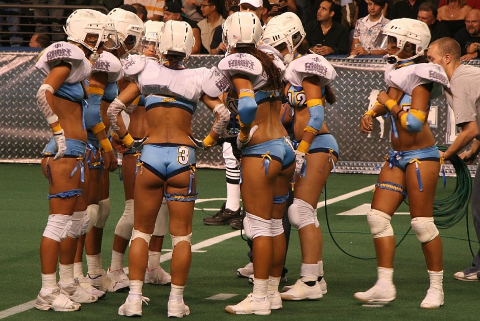 American football of the woman buttock