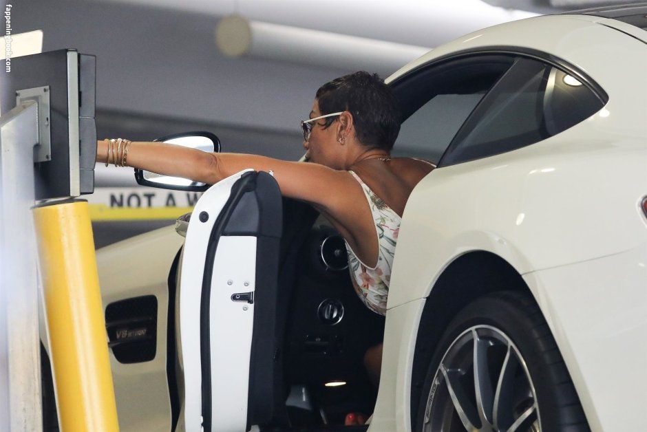 Nicole Murphy Golai