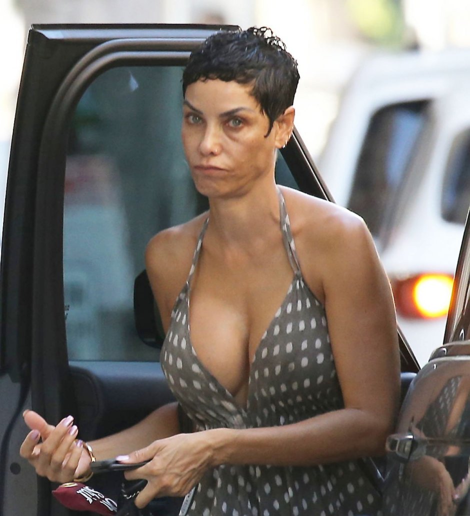 Model Nicole Murphy