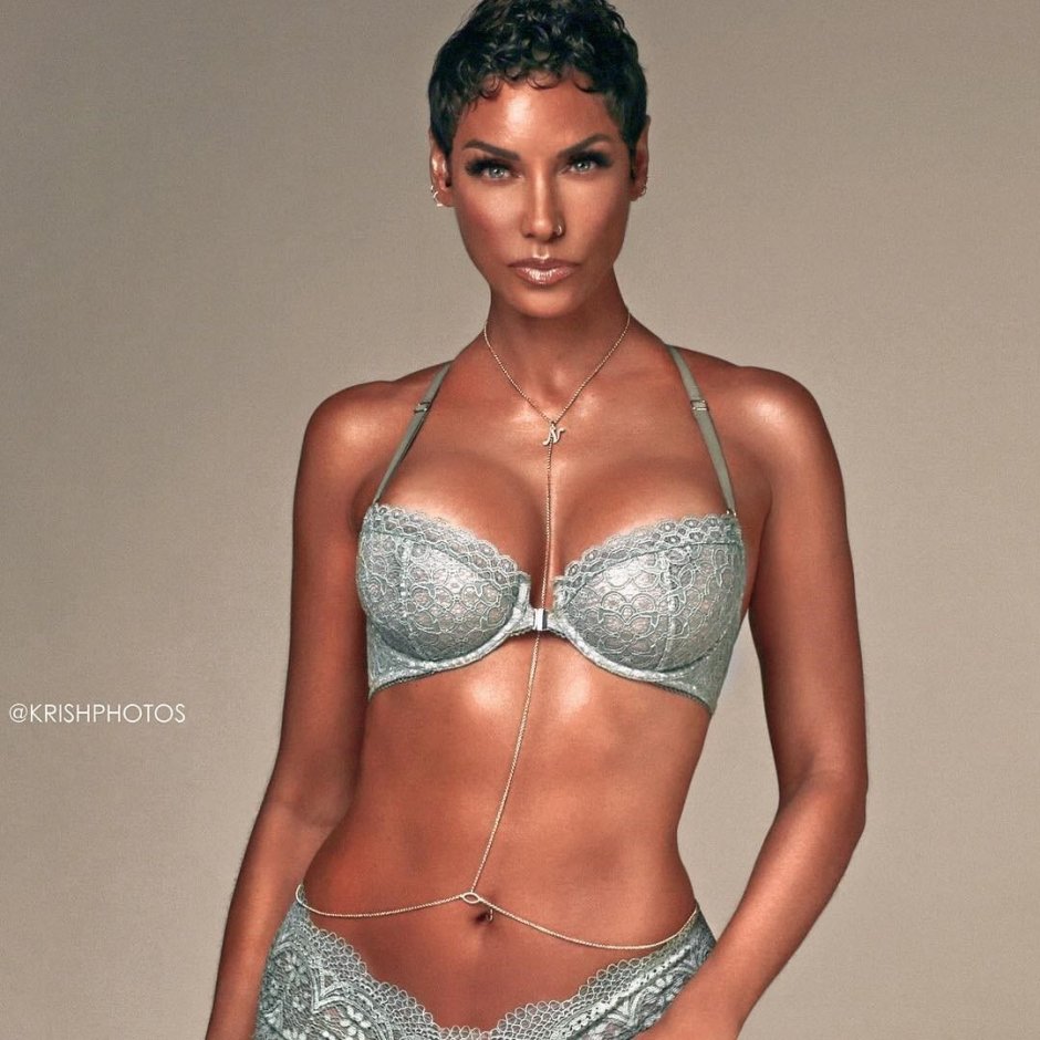 36-year-old Nicole Mitchell (Nicole Mitchell)