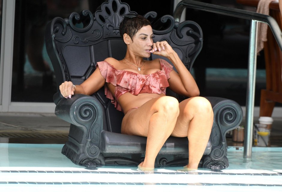Nicole Murphy +18