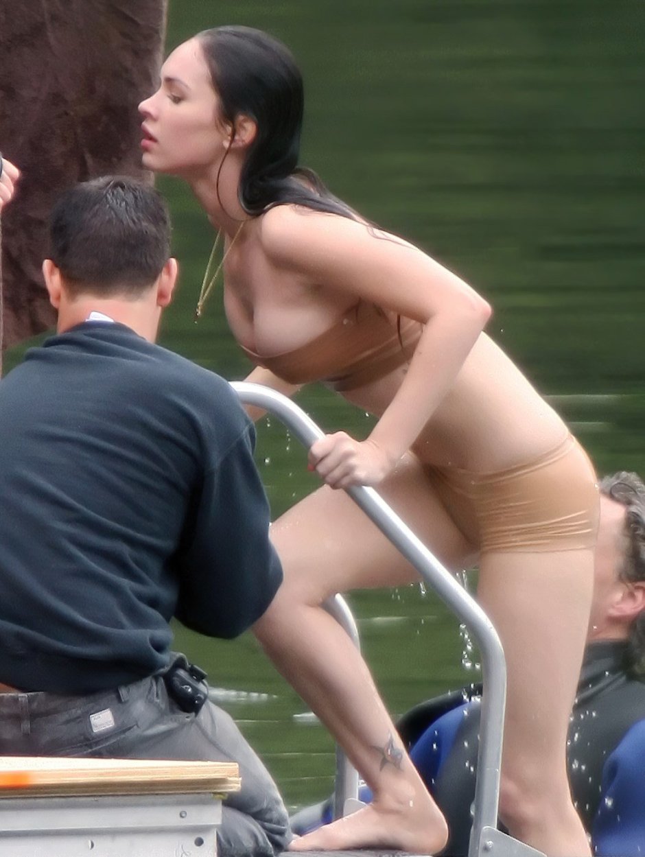Naked Megan Fox on filming films