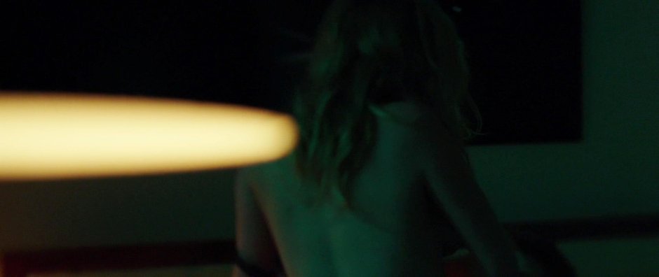 Eliza Taylor in underwear