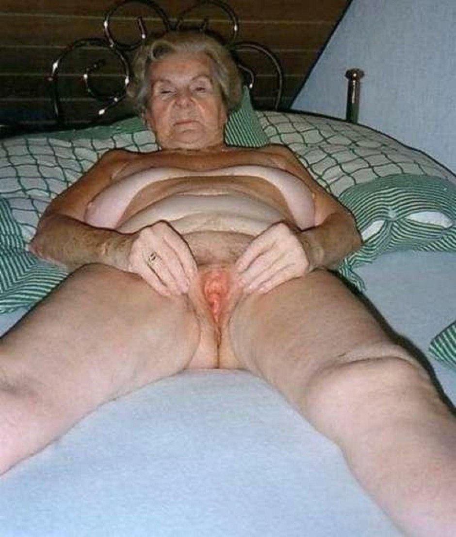 Elderly women of the libertine