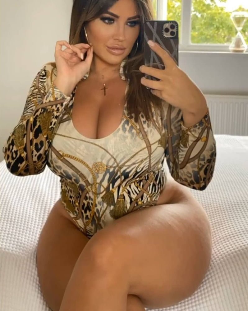 Hanna Oberg in a swimsuit