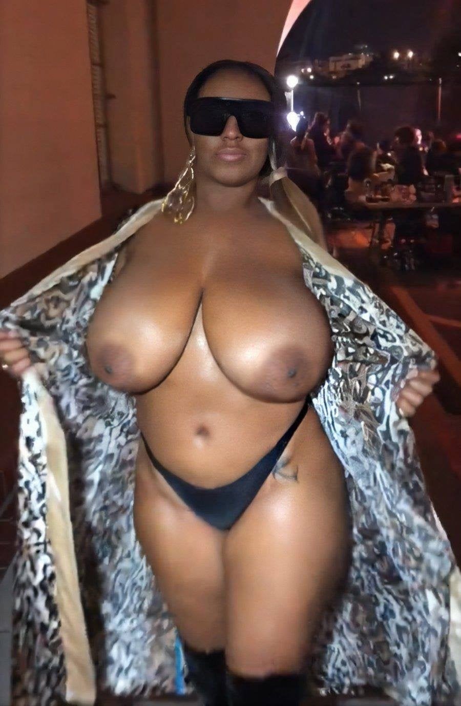 Stephanie Nelson Persephanii Tits