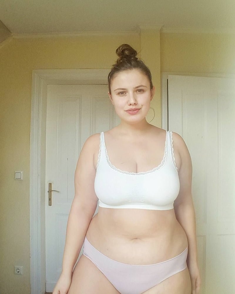 Little thick naked women