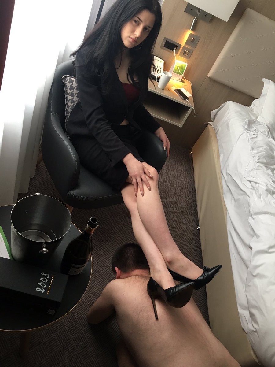 Paradise Femdom Penectomy