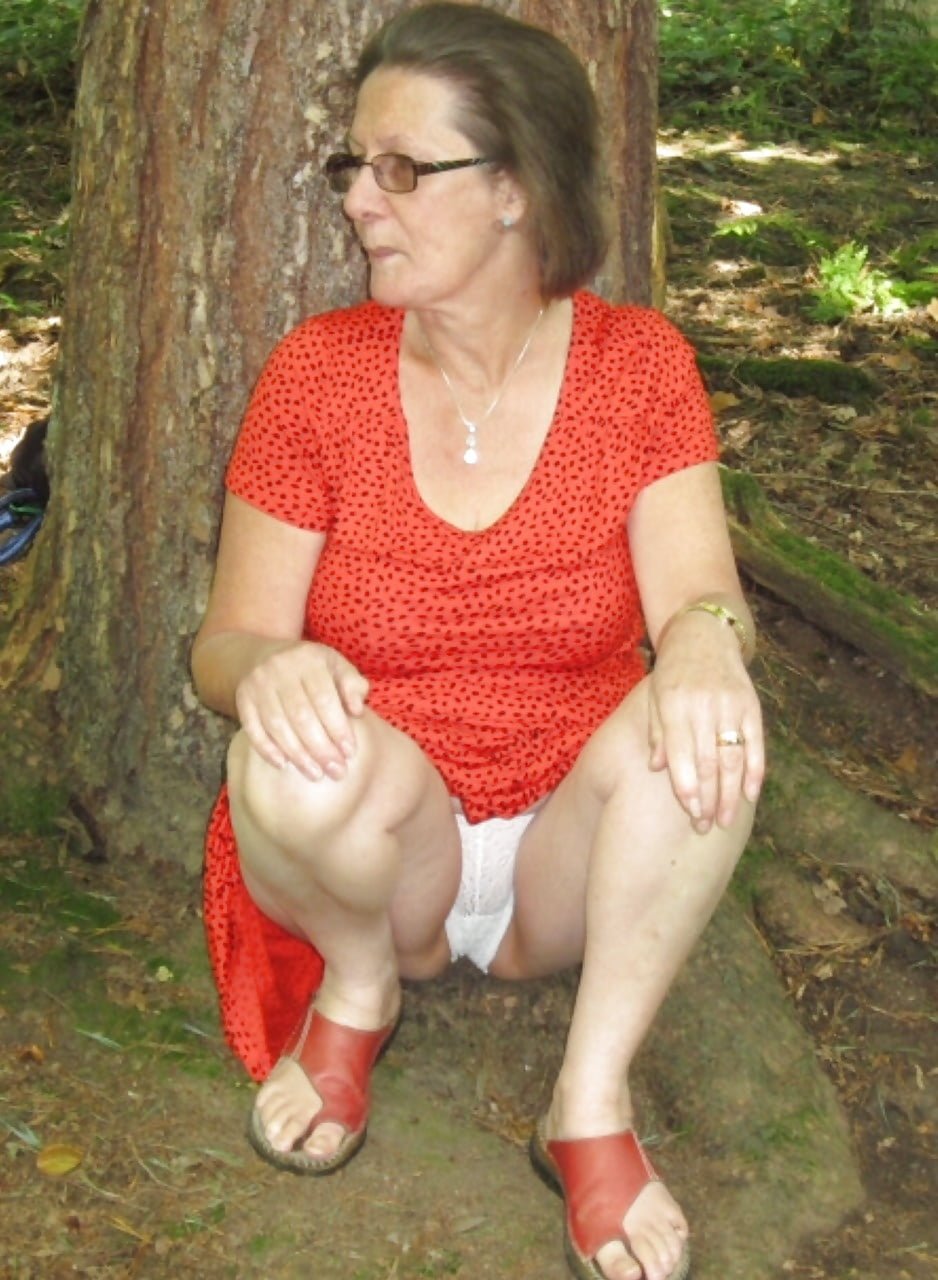 Spied under the skirt of the old women