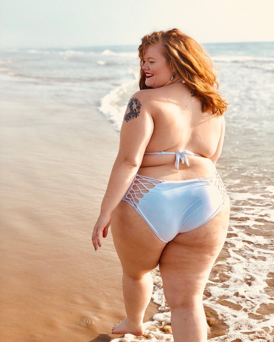 Juicy old women on the beach