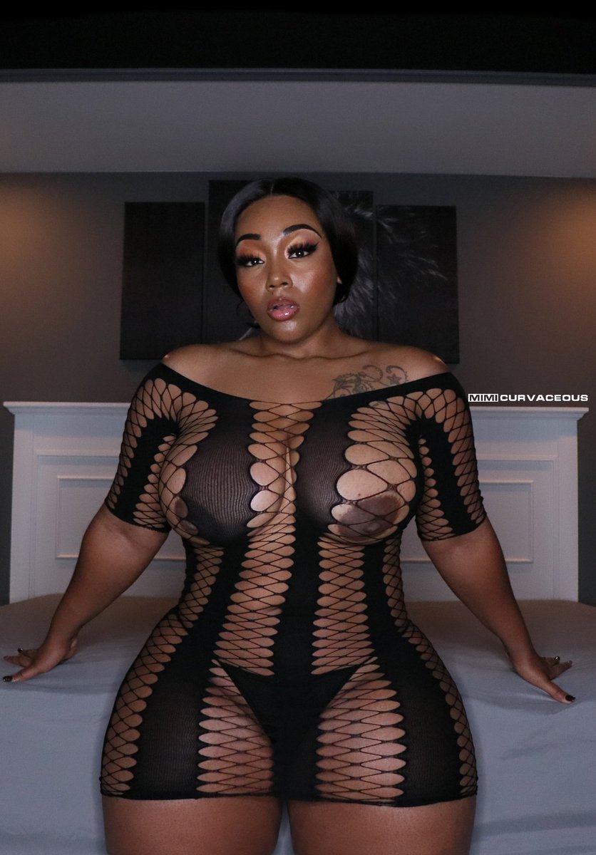 MIMI Curvaceus naked photo porn actress