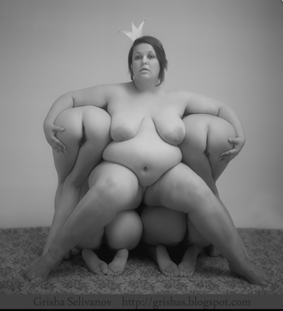 Beautiful naked thick women
