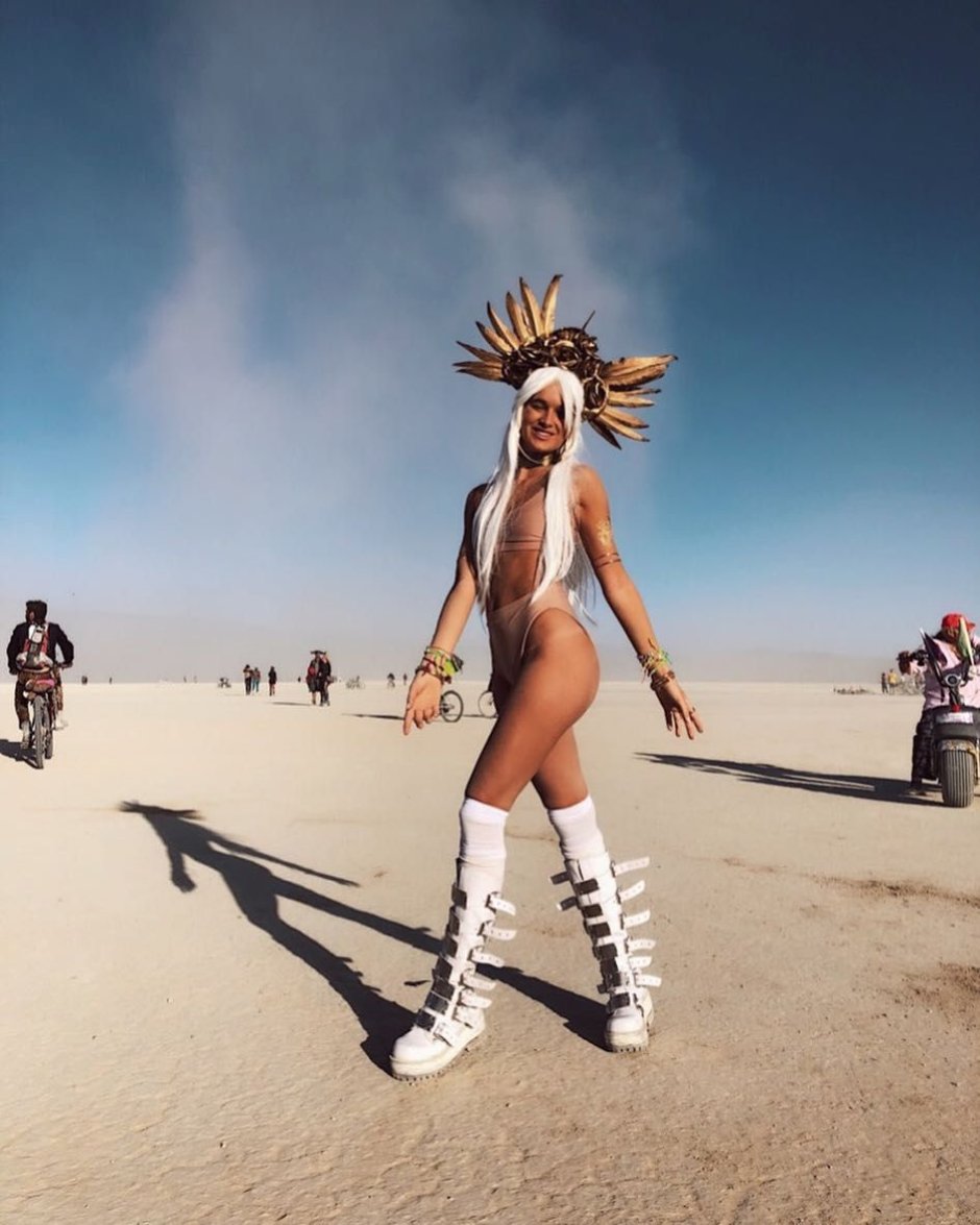 Fucking at the Burning Man festival