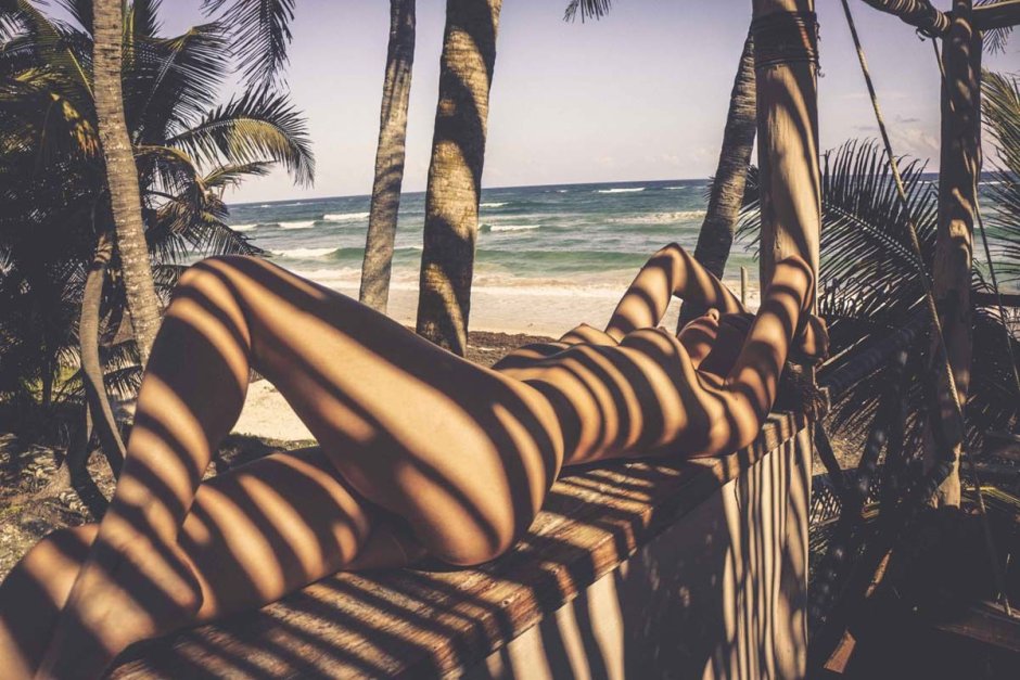 Crysta Brittani Allen legs