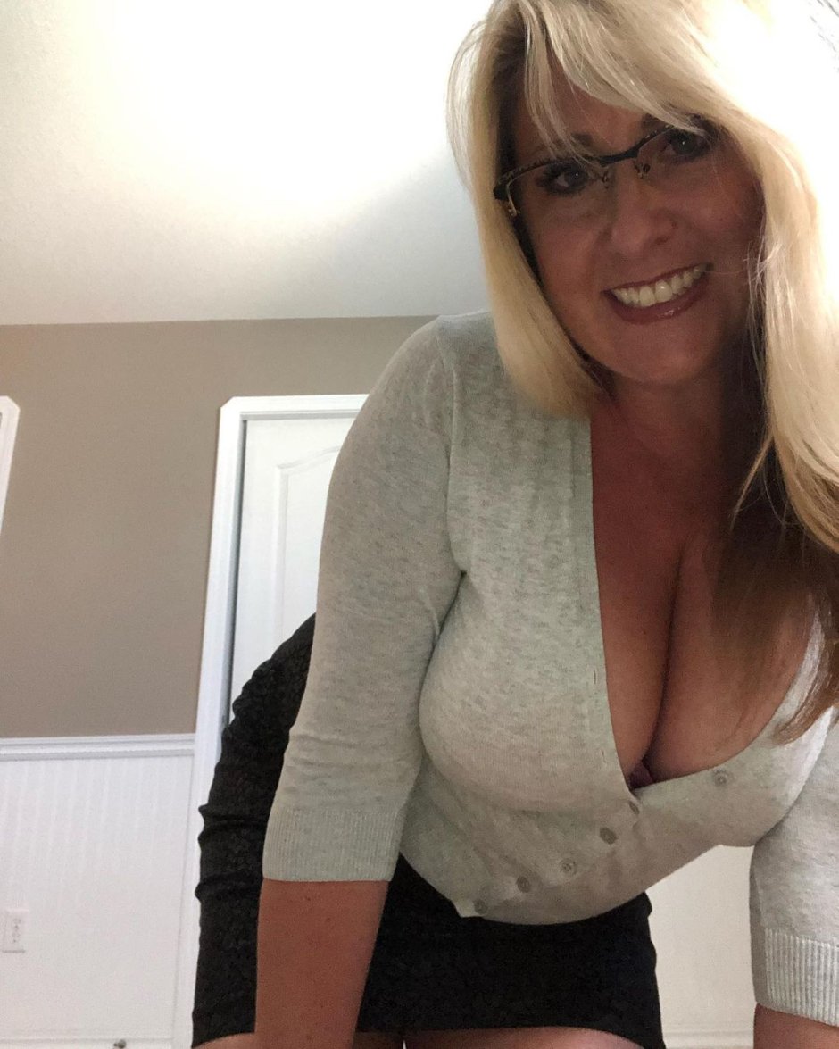 Very beautiful women for 40 half -hearted