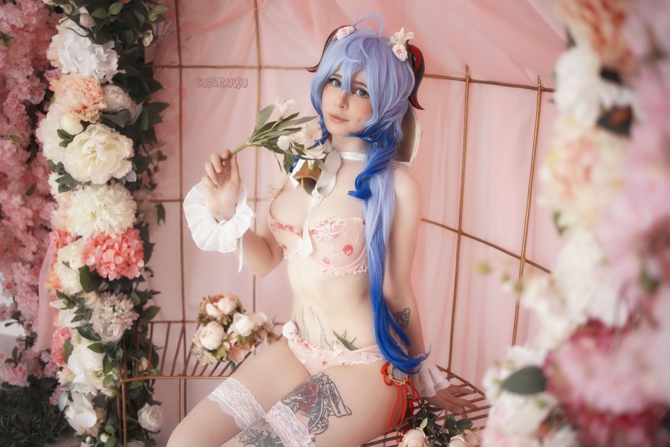 Fraulein Milk Leaked