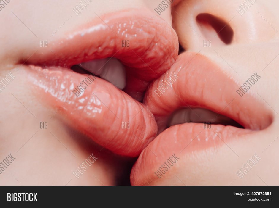 Kiss lipstick