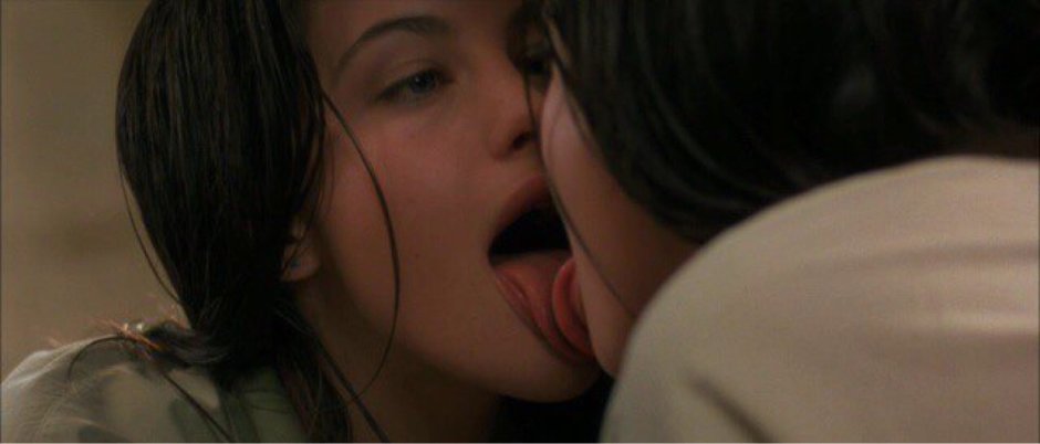 Beautiful lesbian kiss