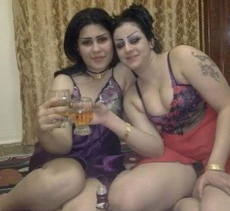 Naked Turkmen women