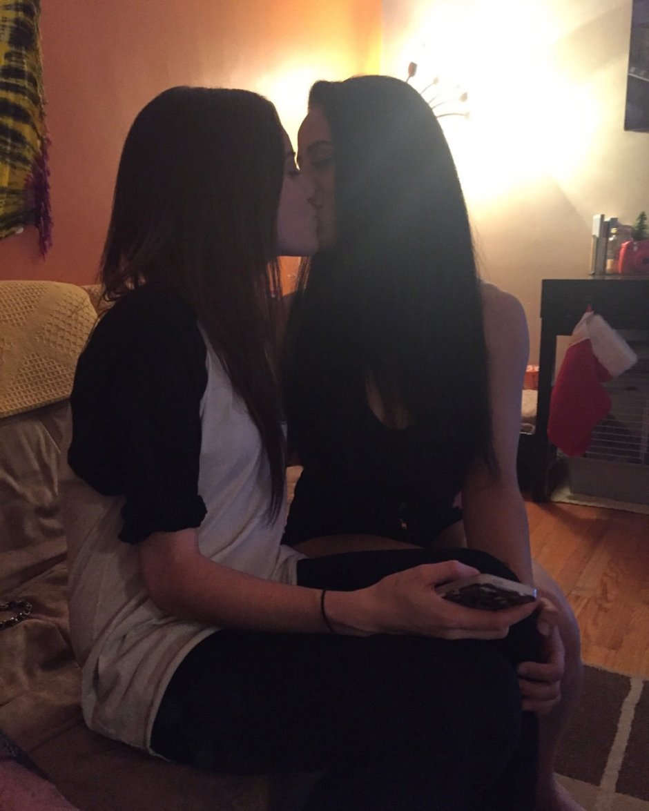 Chechen girls lesbian