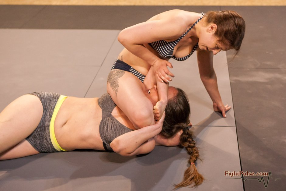 Camel Clutch Wrestling