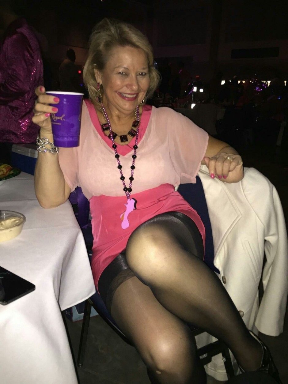 Old ladies without panties