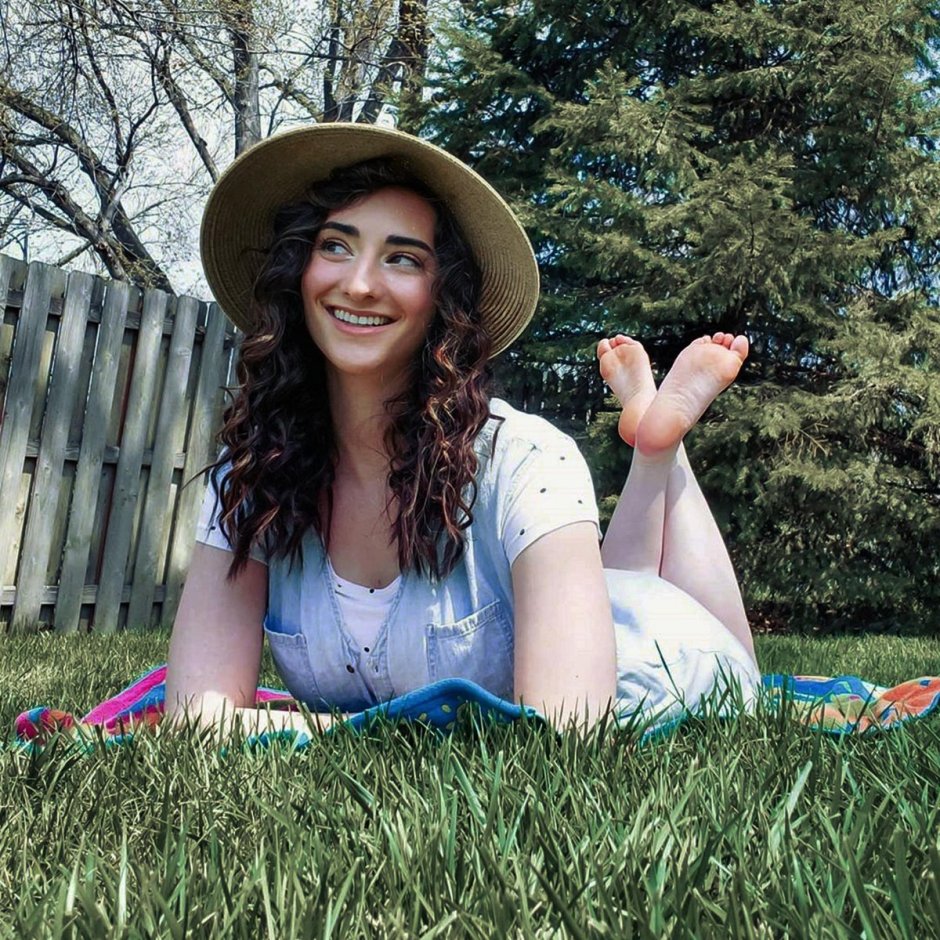 HUENTAI Abigail Shapiro