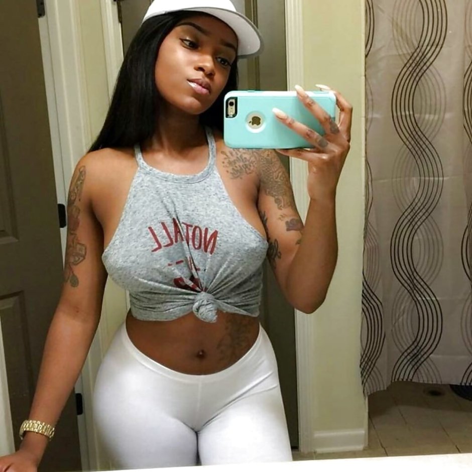 Selfies of black pampushki