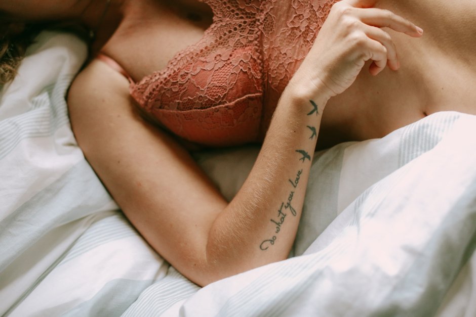 Tess Taylor Arlington Erotic
