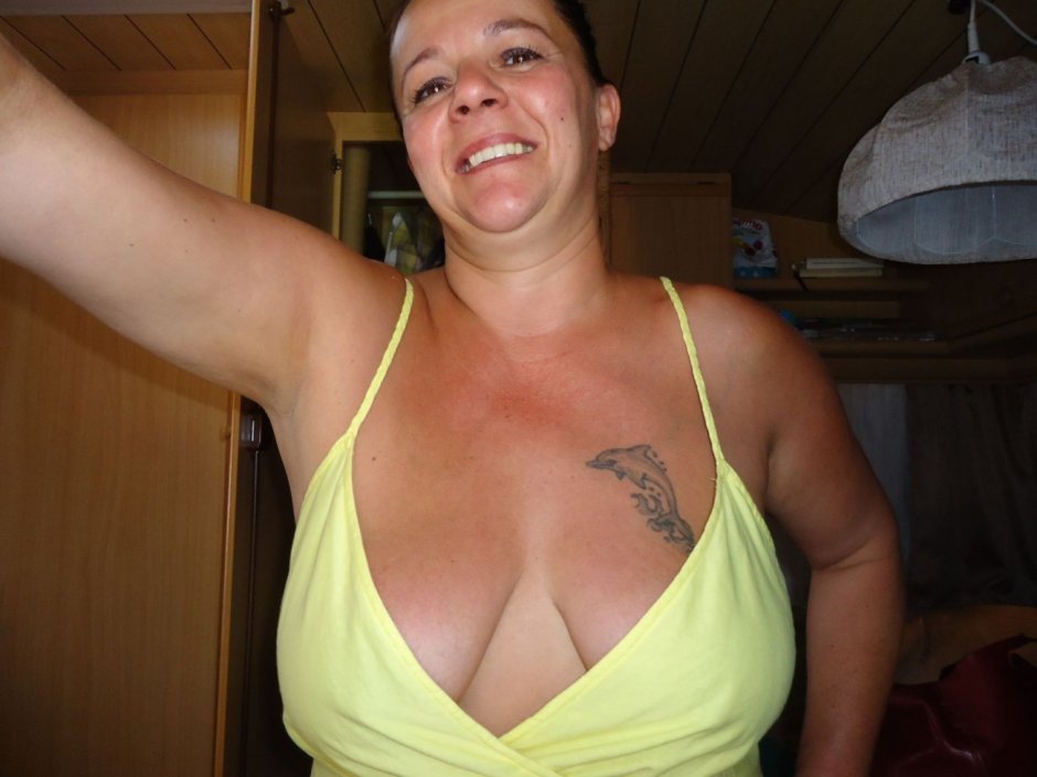 Older women with large