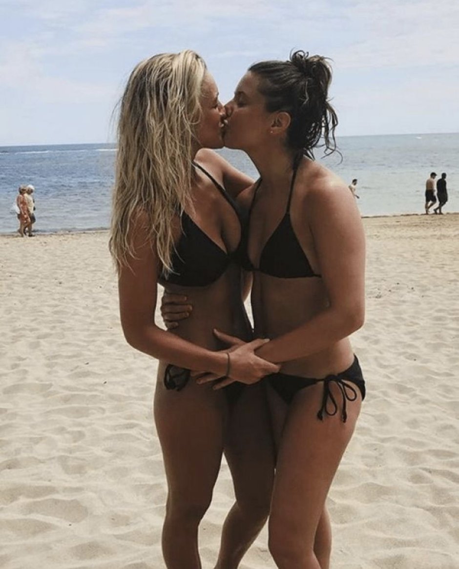 Lesbians, adults, mature