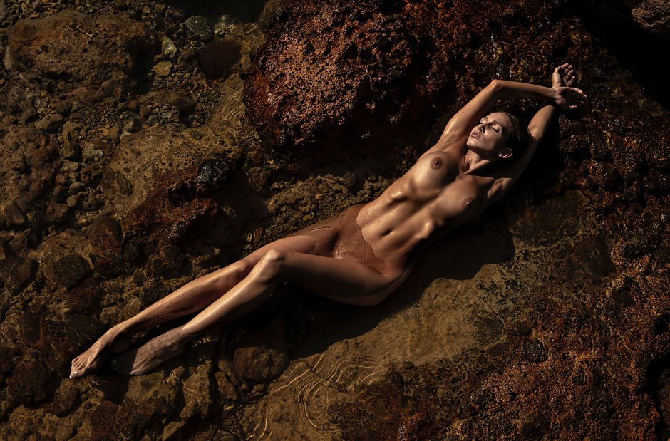 Model Amanda Pizzikoni Naked
