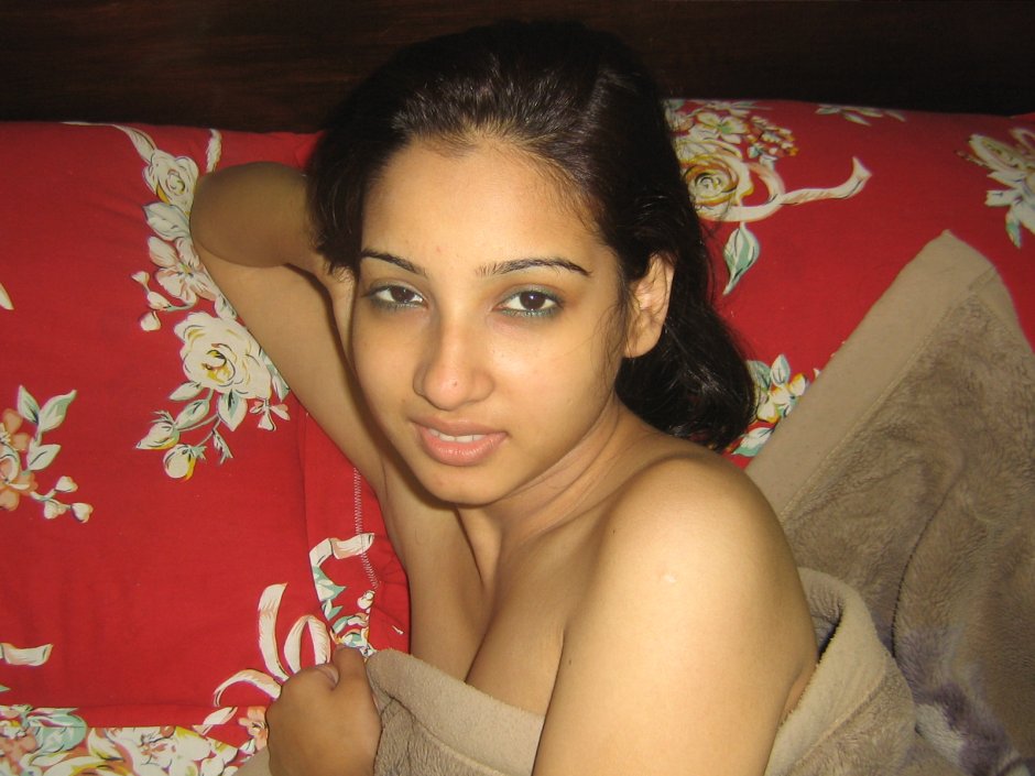 Women's erotic selfies