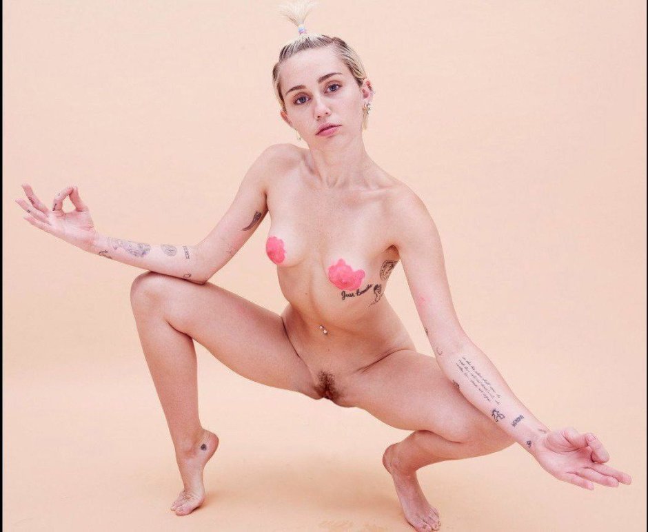 Miley Cyrus Naked photo shoot
