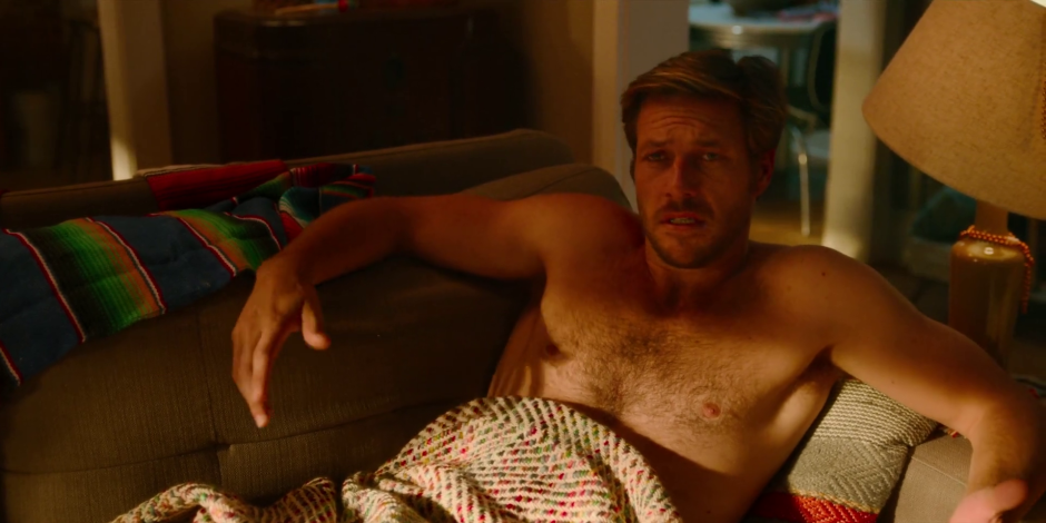 Luke Bracey Holidate