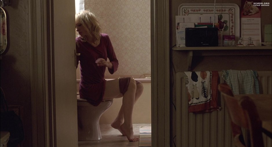 Kate Blanchett bed scenes