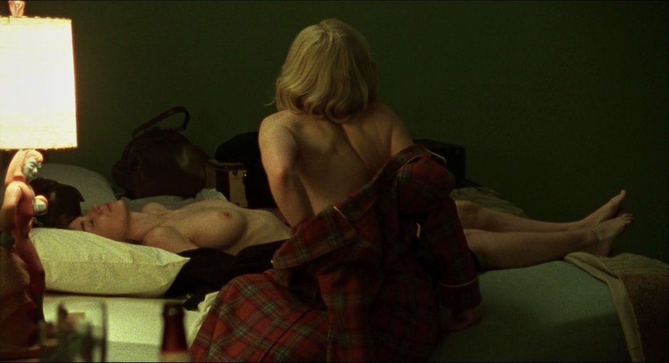 Kate Blanchett without panties
