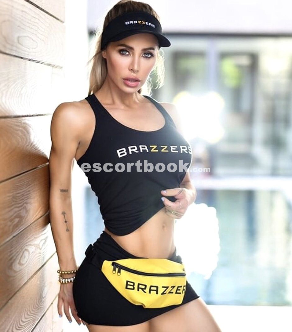Sveta Statham model