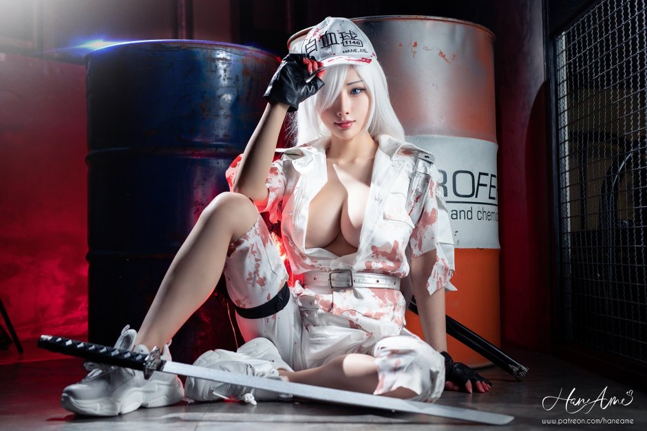 Olevia Cyber Cosplay