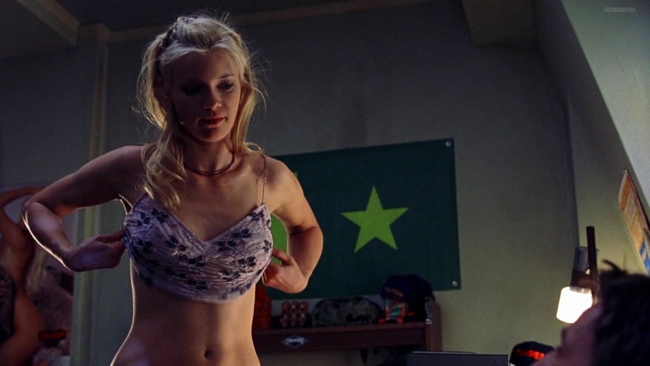 Amy Smart shameless