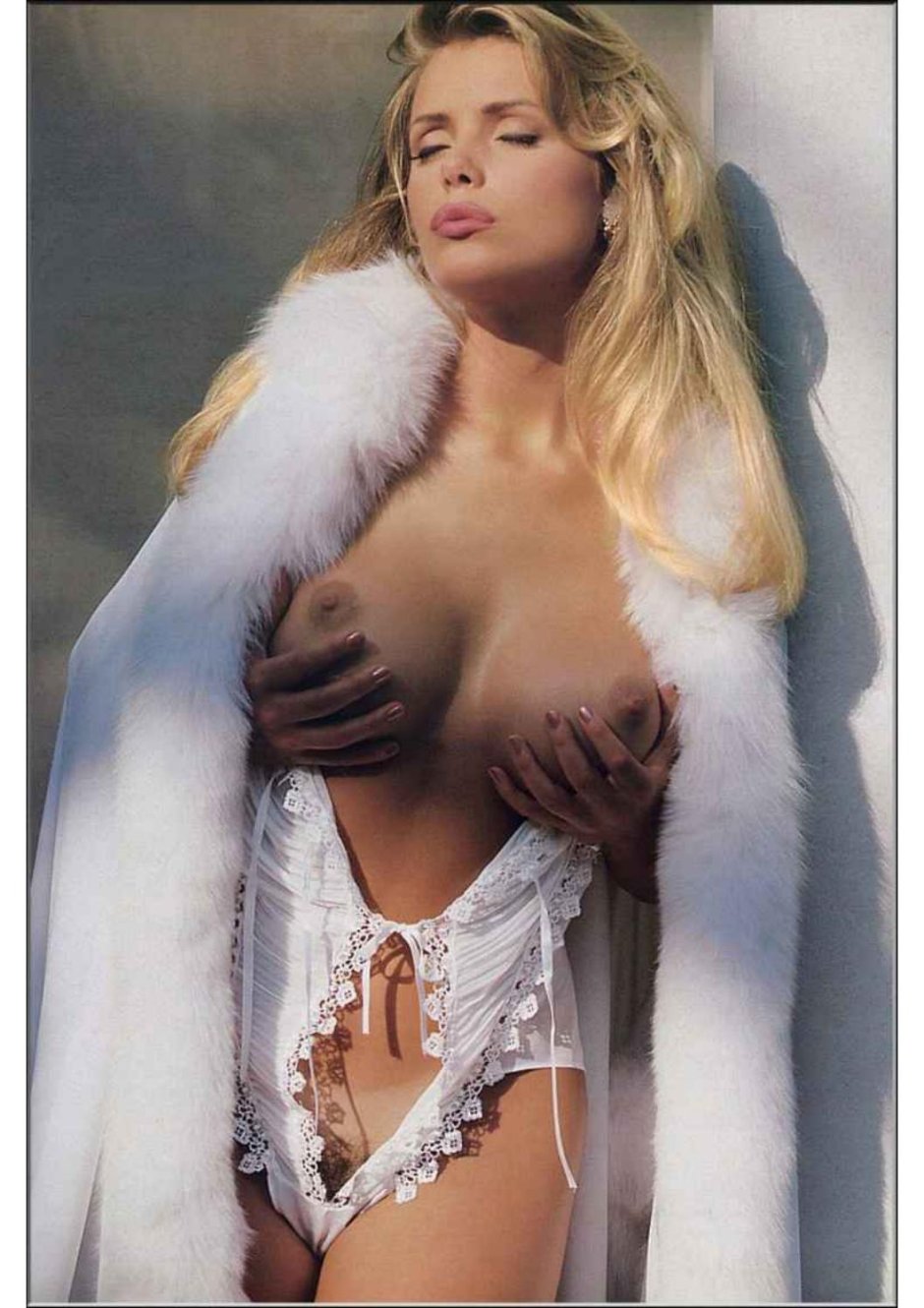 Anna Marie Dobins Naked