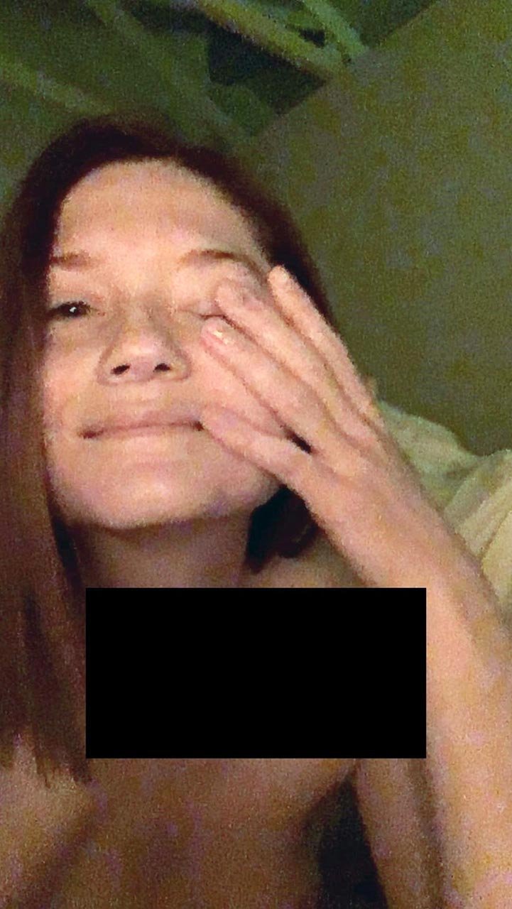 Naked Bonnie Wright Harry Potter