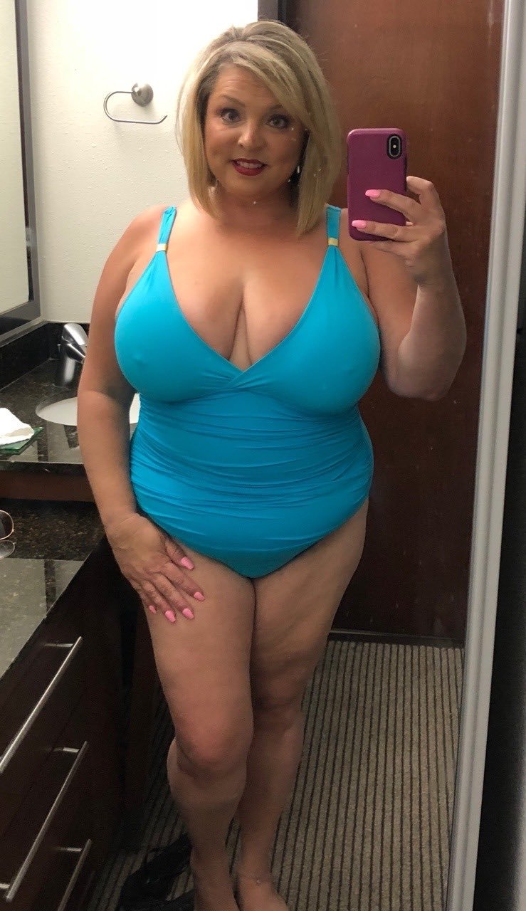 Big homemade Chubby Mom
