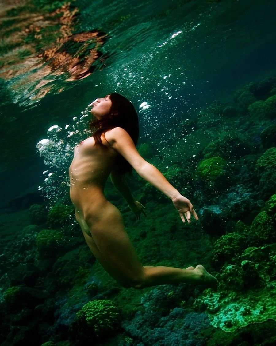 Dive -haired man Natalya Avseenko