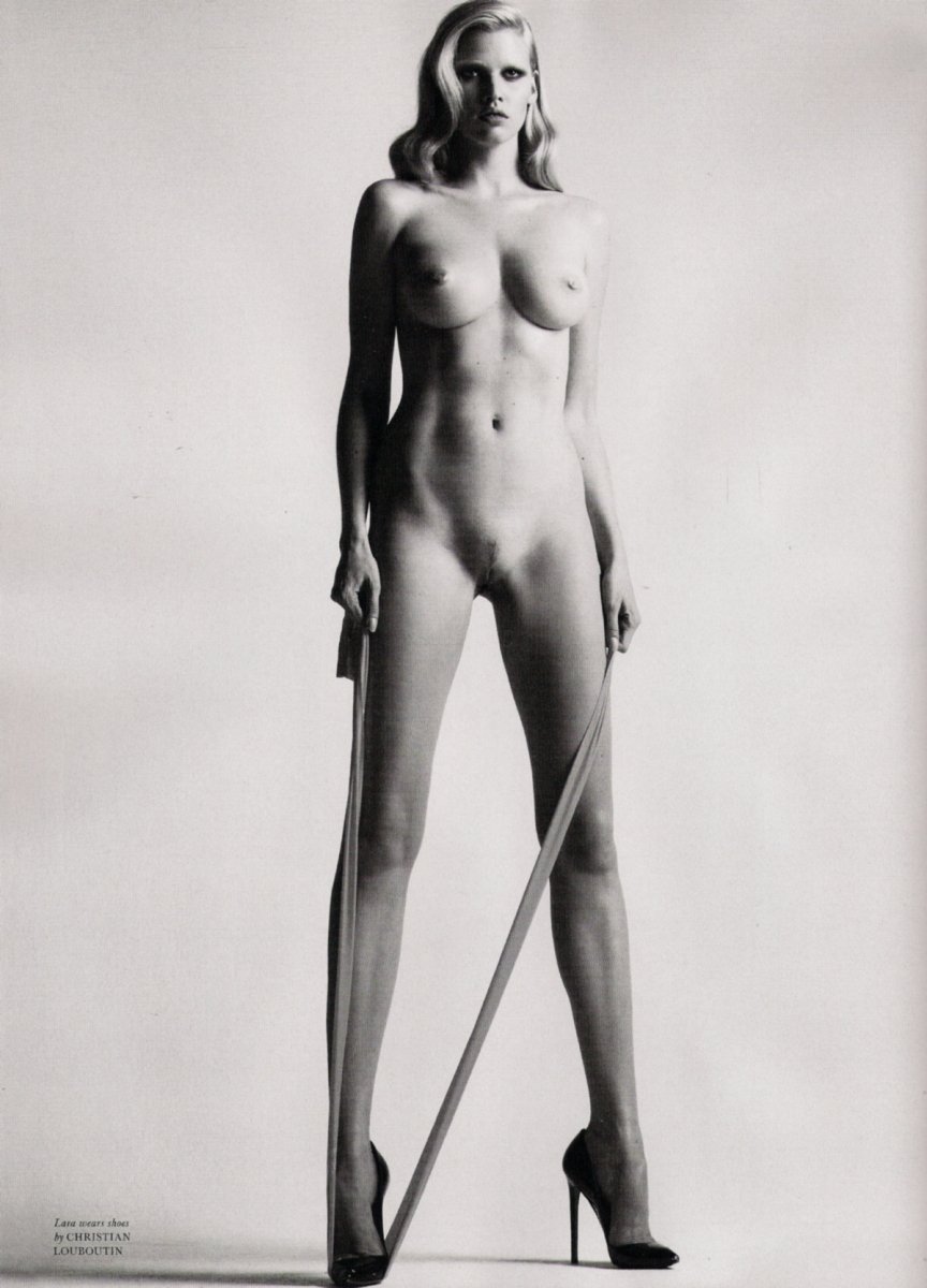 Model Lara Stone Naked