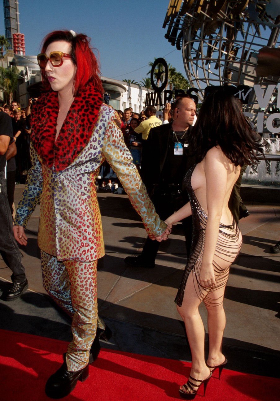 Rose McGowan enchanted in underwear