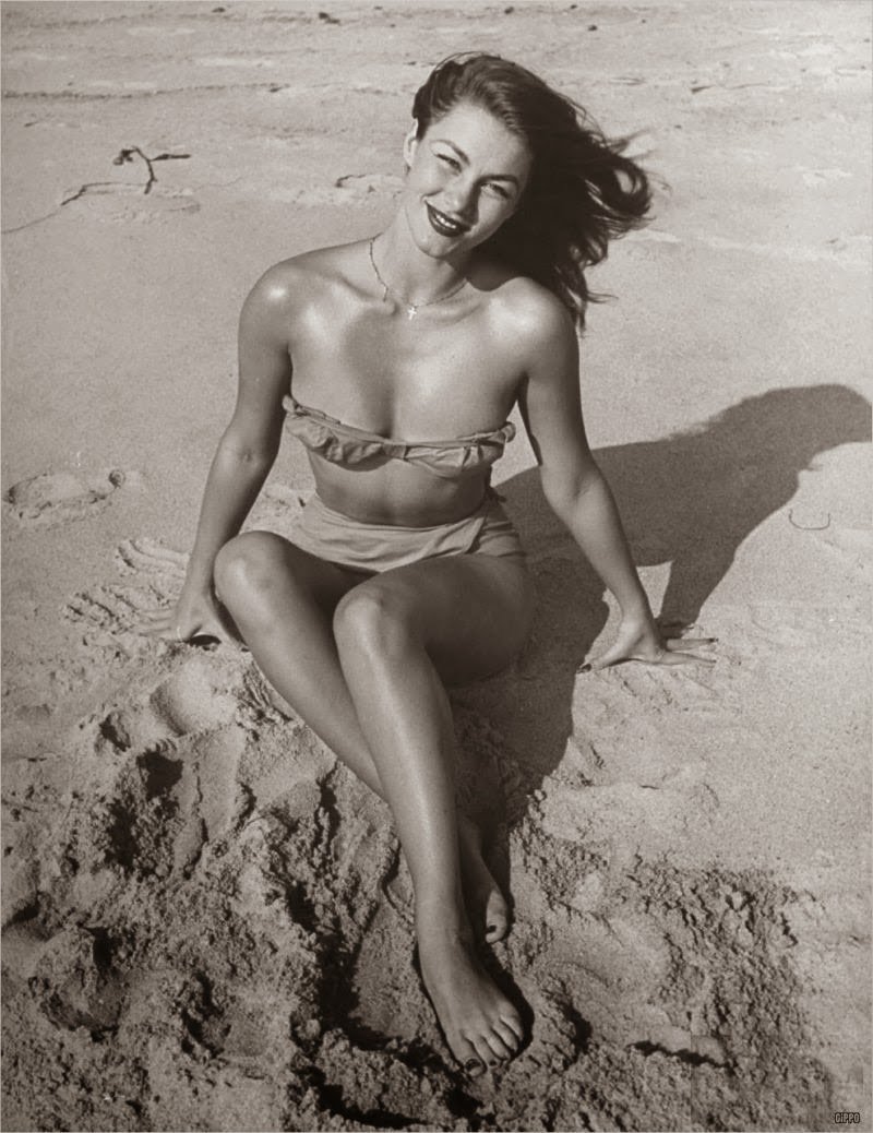 Linda Christian Bond