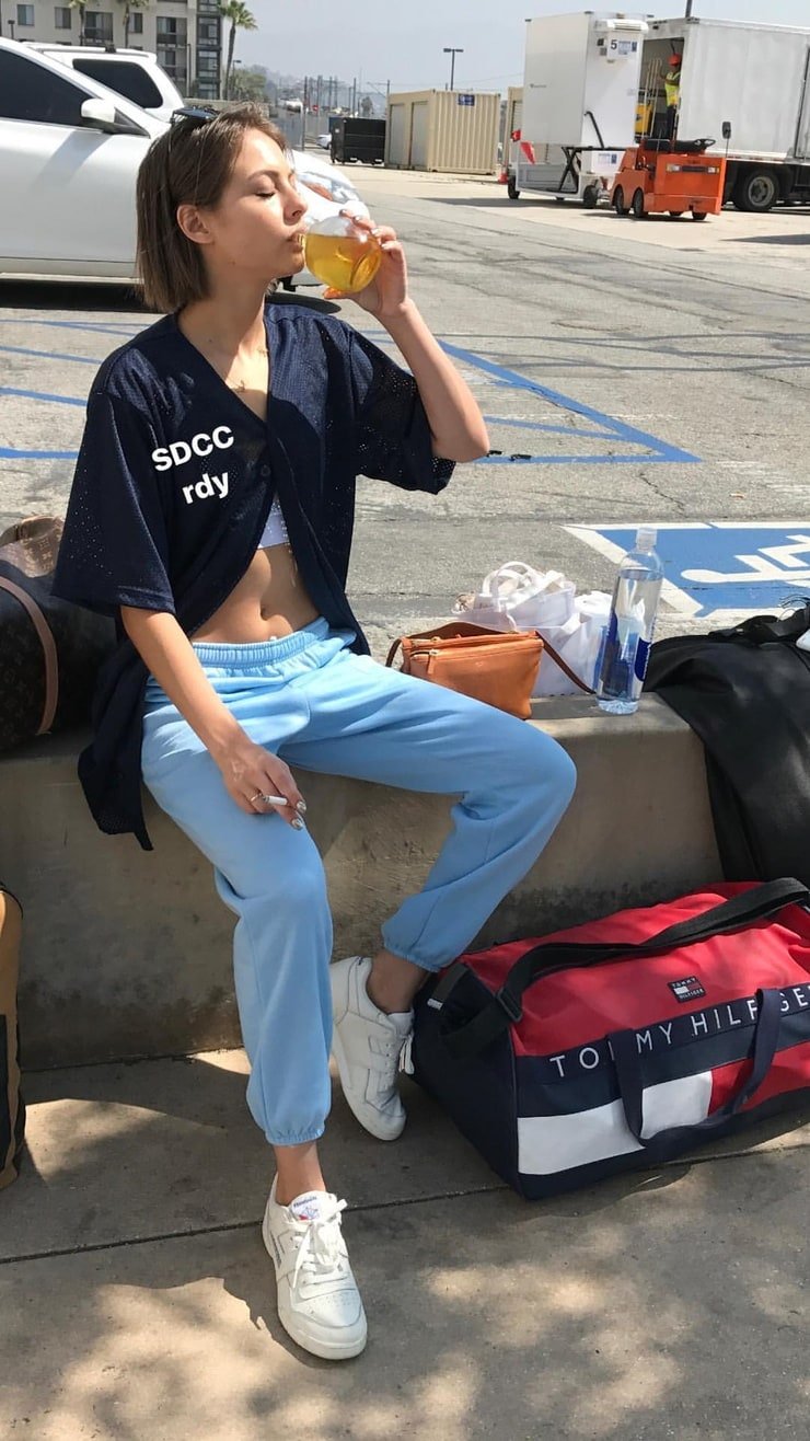 Willa Hollande Plah arrow in jeans